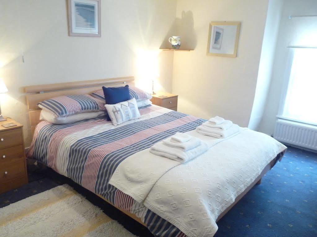 The London Inn Пэдстоу Экстерьер фото